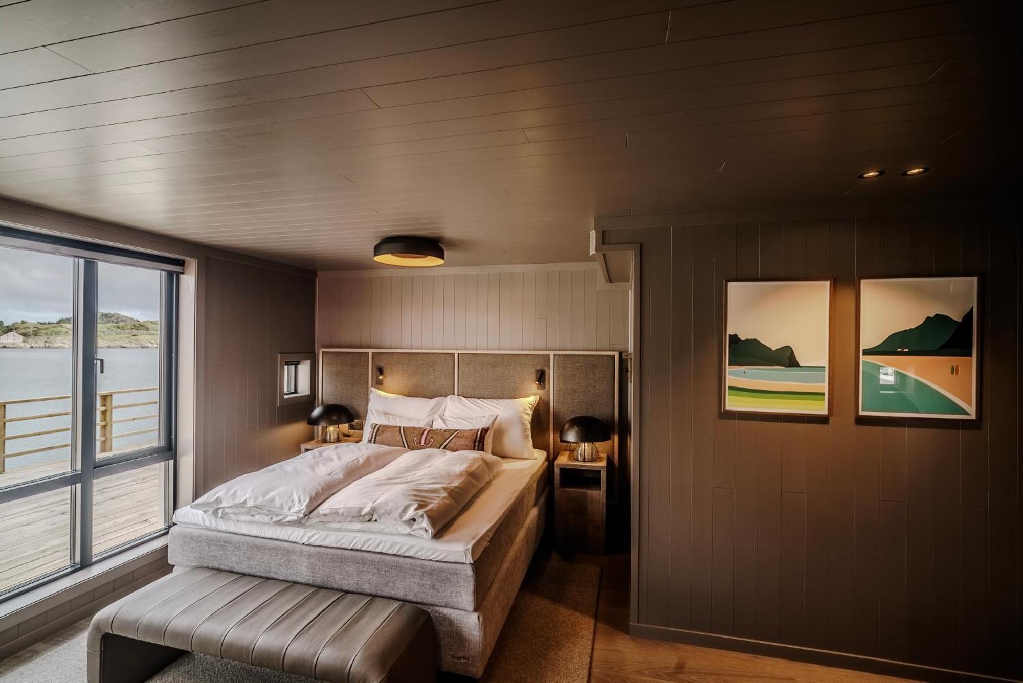 Bryggehotell - By Classic Norway Henningsvaer